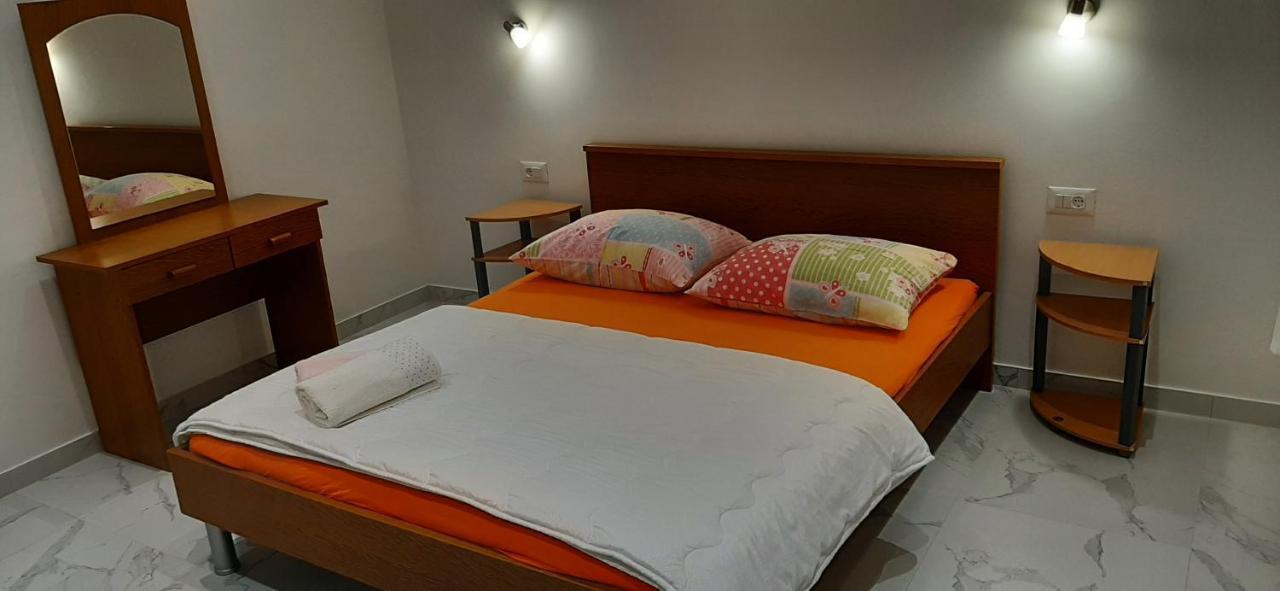 Marin I Vinka Apartmán